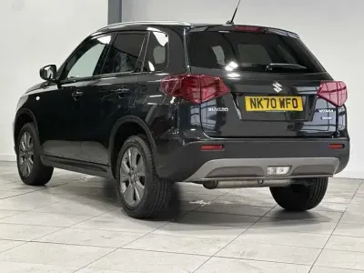 Gebraucht Suzuki Vitara SZ-T 129 PS (94 kW) 2021 Schwarz SUV