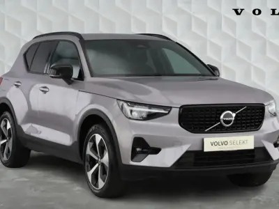 Used Volvo XC40 Plus 160 HP (117 kW) 2025 Silver SUV