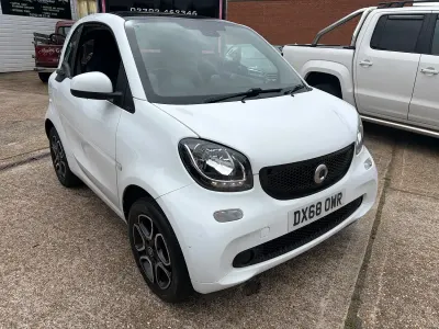 Used Smart ForTwo Coupé Premium 71 HP (52 kW) 2018 White Coupe