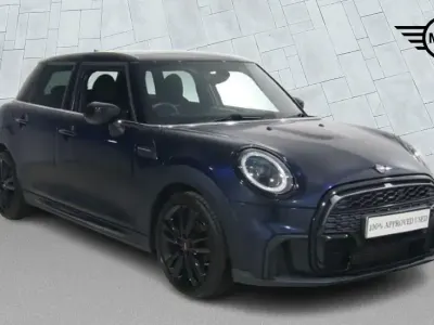 Used Mini Cooper Hatch 135 HP (99 kW) 2021 Black Hatchback