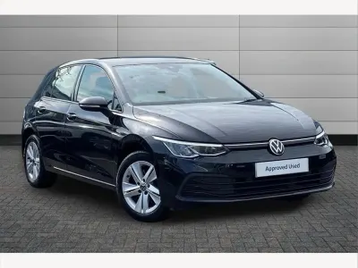 Used VW Golf VIII Life 147 HP (108 kW) 2021 Black Hatchback