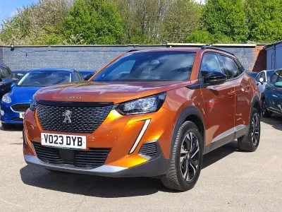 Used Peugeot 2008 Allure+ 129 HP (94 kW) 2023 Orange SUV