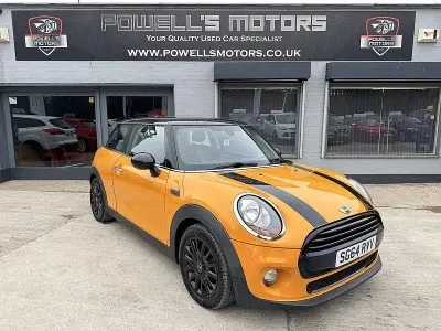 Używany Mini Cooper Hatch 2014 Pomarańczowy Hatchback