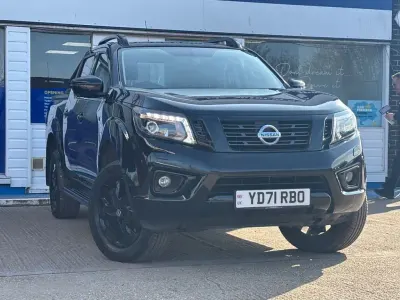 Używany Nissan Navara N-Guard 190 KM (139 kW) 2021 Czarny Pickup
