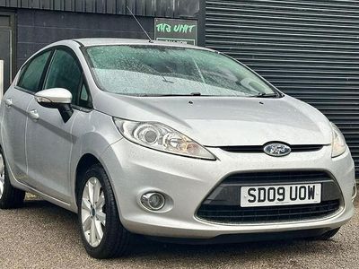 Used Ford Fiesta Zetec 82 HP (60 kW) 2009 Silver Hatchback