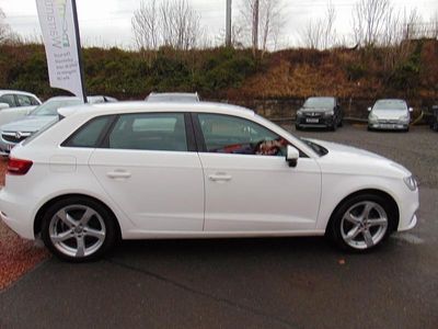Begagnad Audi A3 Sport 150 HK (110 kW) 2019 Vit Sedan