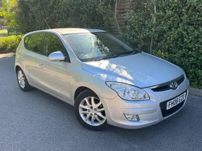 Used Hyundai i30 Style 108 HP (79 kW) 2008 Silver Hatchback