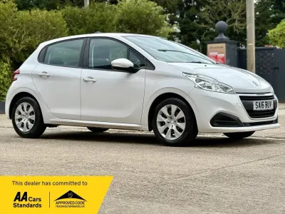 Second-hand Peugeot 208 Access 2016 Alb Hatchback