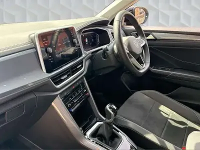 Used VW T-Roc Style 150 HP (110 kW) 2025 Black SUV