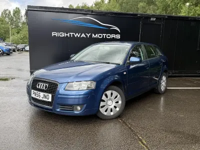 Used Audi A3 Sportback Design 100 HP (73 kW) 2006 Blue Hatchback
