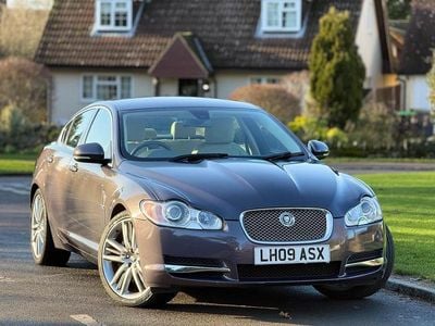 Grey Used 2009 Jaguar XF Portfolio Sedan | £4,995 (Fair price)