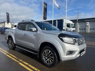 Used Nissan Navara Tekna 190 HP (139 kW) 2016 Silver Pickup