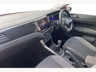 Begagnad VW Polo Life 95 HK (69 kW) 2022 Röd Halvkombi