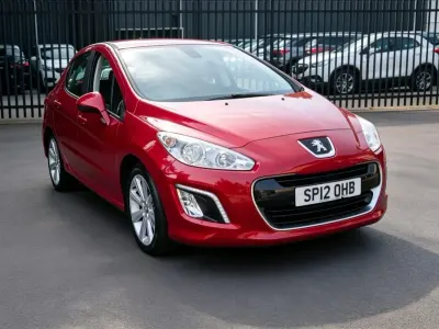 Used Peugeot 308 Active 112 HP (82 kW) 2012 Red Hatchback