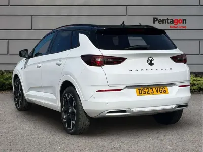Used Vauxhall Grandland X Ultimate 128 HP (94 kW) 2023 White SUV