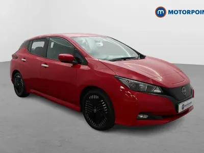 Used Nissan Leaf N-Connecta 110 kW (150 HP) 2022 Red Hatchback