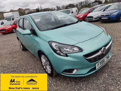 Używany Vauxhall Corsa 2016 Zielony Hatchback