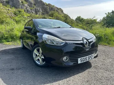 Used Renault Clio Dynamique 75 HP (55 kW) 2015 Black Hatchback