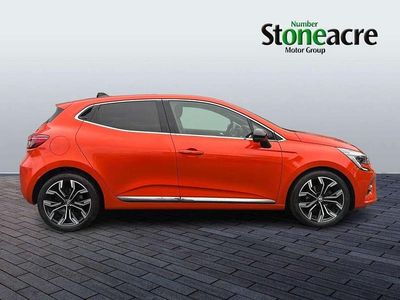 Used Renault Clio V Techno 88 HP (64 kW) 2023 Orange Hatchback