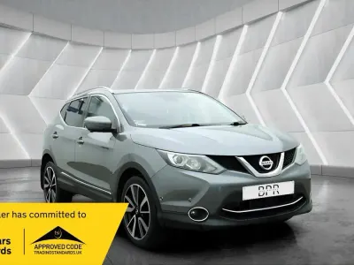 Used Nissan Qashqai Tekna 2016 Grey SUV