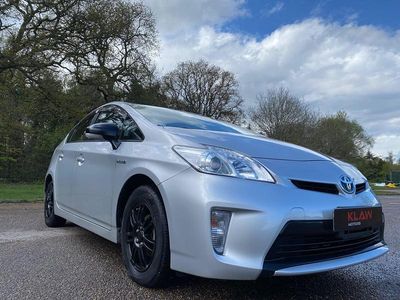 Used Toyota Prius 136 HP (100 kW) 2015 Silver Hatchback