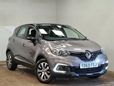 Used Renault Captur Play 90 HP (66 kW) 2019 Silver SUV