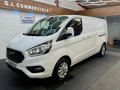 Used Ford Transit Custom Limited 130 HP (95 kW) 2023 White Van