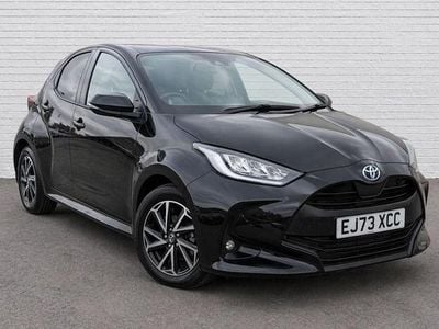 Second-hand Toyota Yaris Hybrid Design 2023