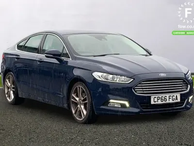 Used Ford Mondeo Titanium 179 HP (131 kW) 2016 Blue Hatchback