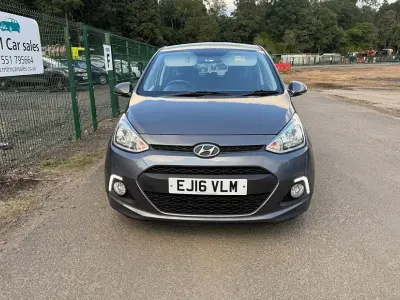 Used Hyundai i10 Premium 87 HP (63 kW) 2016 Grey Hatchback