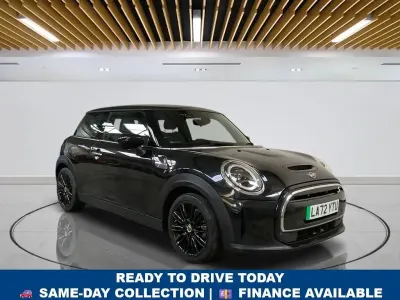 Usado Mini Cooper SE Hatch 135 kW (184 CV) 2023 Negro Utilitario