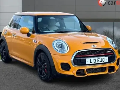 Used Mini John Cooper Works Hatch 231 HP (169 kW) 2016 Orange Hatchback