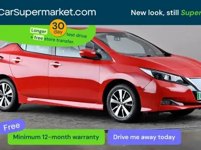 Usado Nissan Leaf Acenta 110 kW (150 HP) 2021 Vermelho Citadino