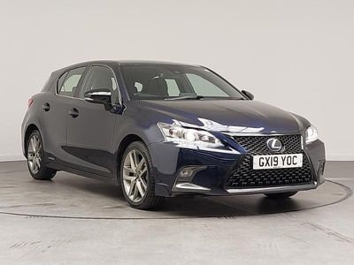 Lexus CT200h