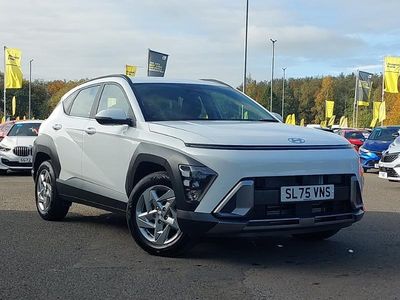 White New 2025 Hyundai Kona Advanced SUV | £21,498 (Good price)