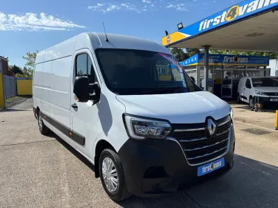 Używany Renault Master Business 135 KM (99 kW) 2023 Biały Minivan