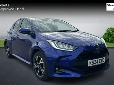 Used Toyota Yaris Design 116 HP (85 kW) 2024 Blue Hatchback