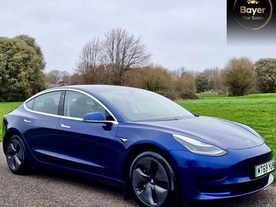 Used Tesla Model 3 Standard Range Plus 239 kW (325 HP) 2019 Sedan