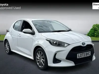 Used Toyota Yaris 116 HP (85 kW) 2023 White Hatchback