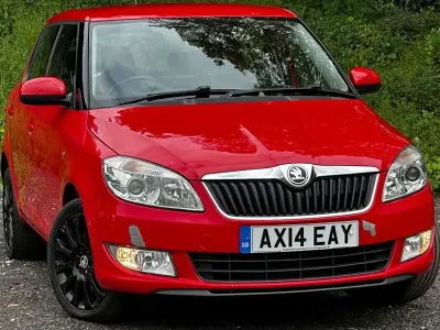 Gebraucht Skoda Fabia Elegance 105 PS (77 kW) 2014 Rot Kleinwagen