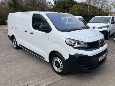 Used Vauxhall Vivaro 145 HP (106 kW) 2024 White MPV