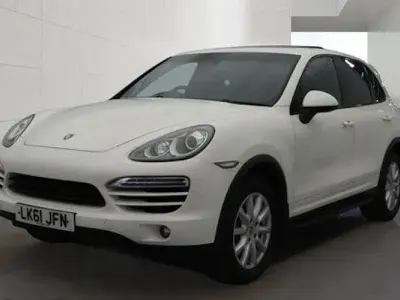 Used Porsche Cayenne 245 HP (180 kW) 2011 White SUV