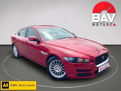 Used Jaguar XE Prestige 163 HP (119 kW) 2015 Red Sedan