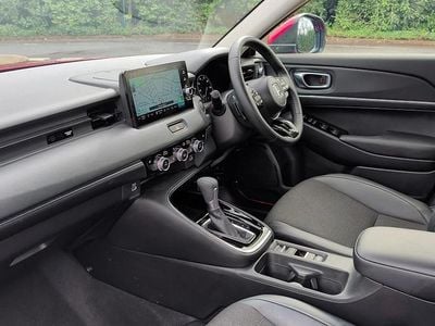 Used Honda HR-V Advance 131 HP (96 kW) 2024 Premium crystal red SUV