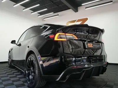 Używany Tesla Model Y Long Range AWD 378 kW (514 KM) 2022 Czarny SUV