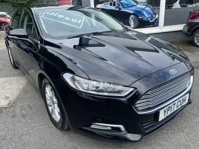 Used Ford Mondeo Zetec 120 HP (88 kW) 2017 Black Hatchback