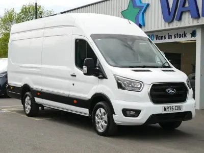 Begagnad Ford Transit Limited 165 HK (121 kW) 2025 Vit Van