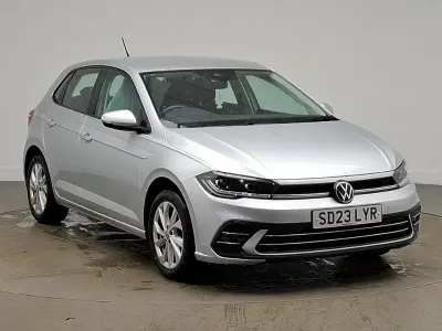 Begagnad VW Polo Style 95 HK (69 kW) 2023 Silver Halvkombi