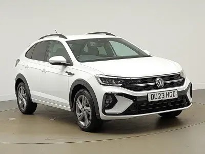 Begagnad VW Taigo R-line 110 HK (80 kW) 2023 Vit SUV