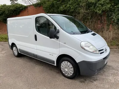 Usado Nissan Primastar SE 115 CV (84 kW) 2010 Blanco Monovolumen